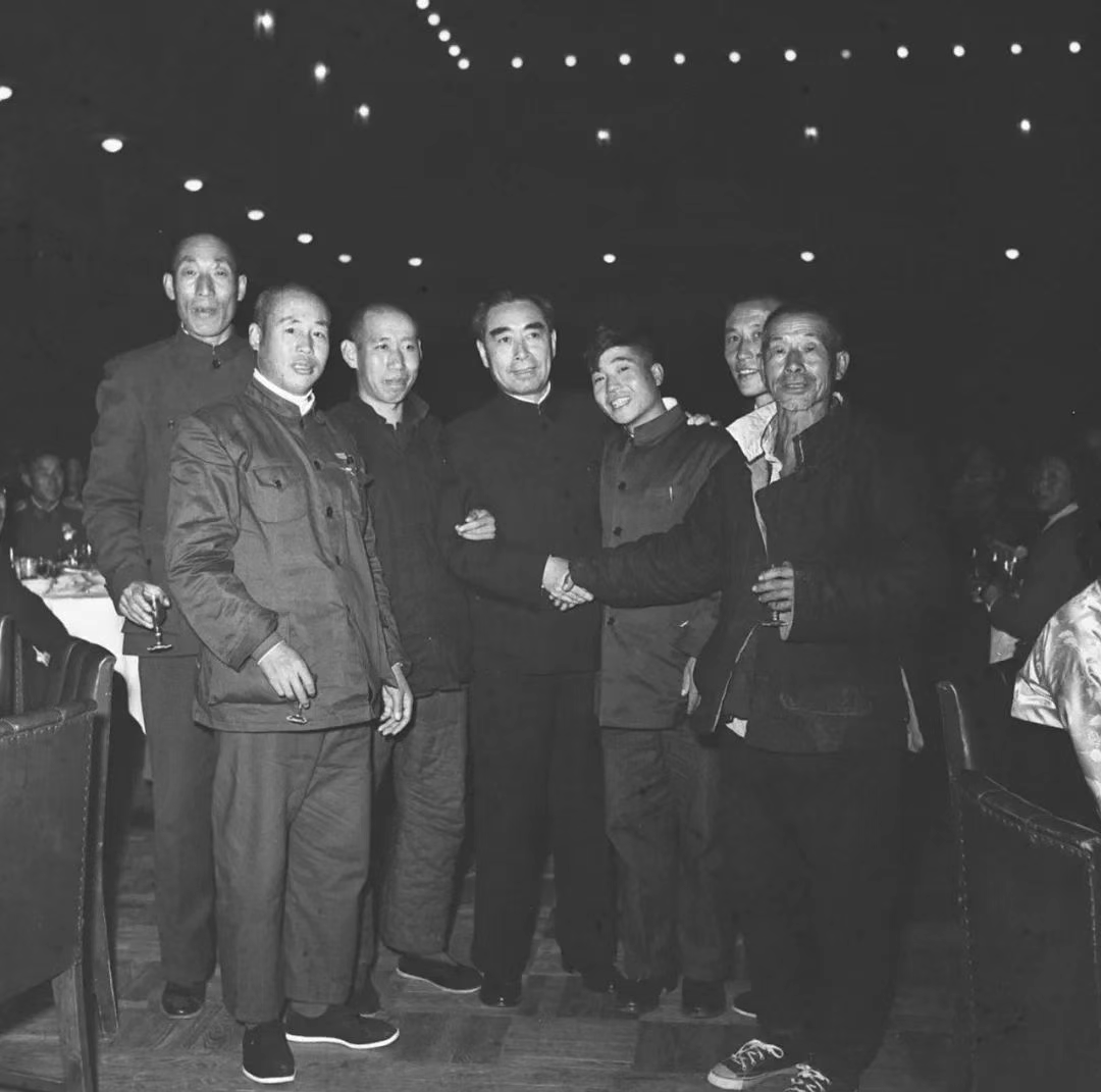 86aefb626c49d4e7b2a0ae0da833cee8